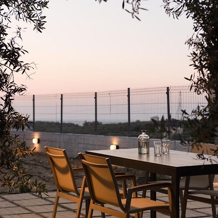 Mela Luxury Apartments Maroulas Exterior photo