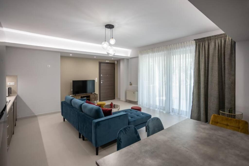 Mela Luxury Apartments Maroulas Exterior photo