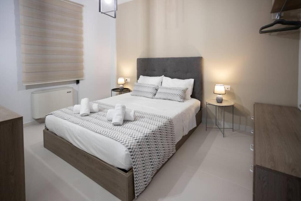 Mela Luxury Apartments Maroulas Exterior photo