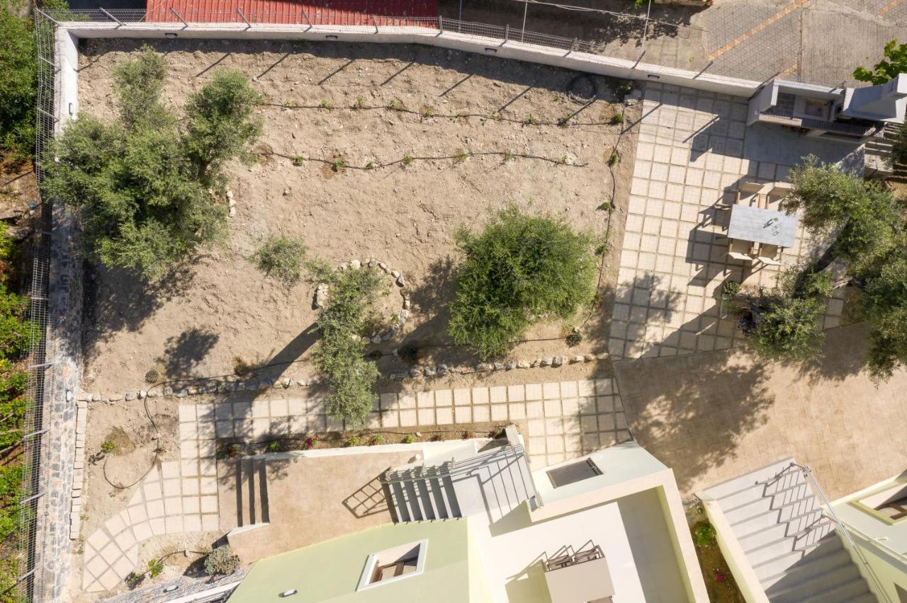 Mela Luxury Apartments Maroulas Exterior photo